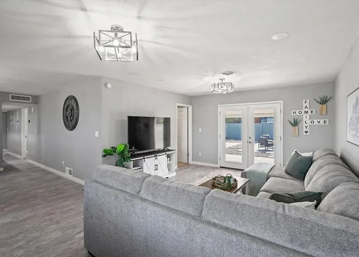 Tucson Oasis | Private Pool & Pet Friendly * Tucson
