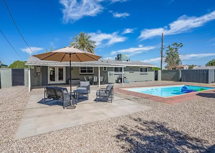 Сasa de vacaciones Tucson Oasis | Private Pool & Pet Friendly *